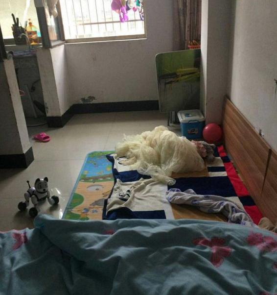 一家三口的租房生活,洗衣机在卧室,厨房巴掌大,冰箱很多人没见过!