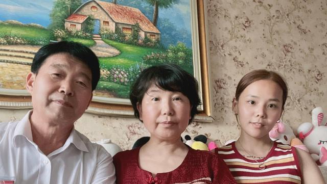 姚策|熊磊晒旧照，感慨人生！追忆过去，缅怀姚策，网友：磊磊要坚强