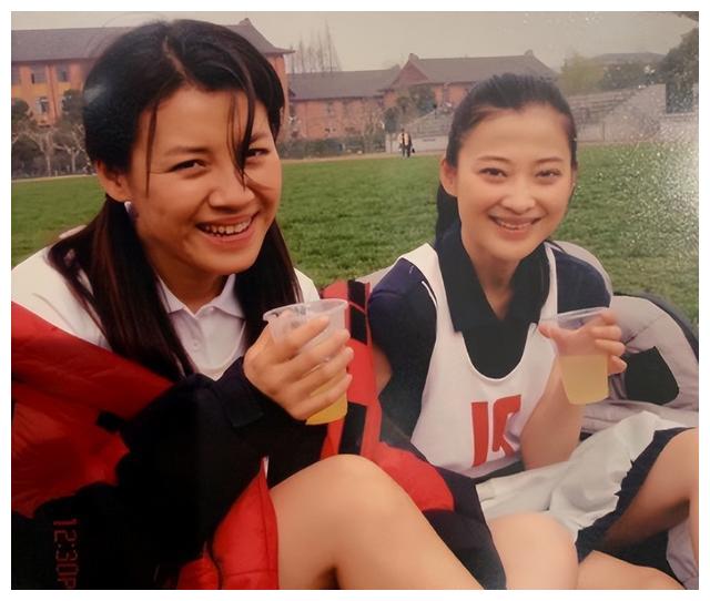 赵丽颖|娱乐圈也有真友情,从赵丽颖到张艺兴,他们拥有的友情令人羡慕