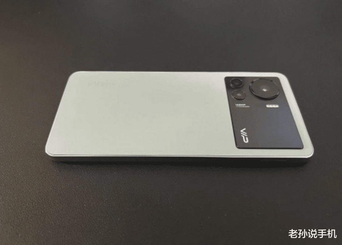 网约车|国产大厂新机曝光：联发科4G芯片+120W快充，1亿像素主摄加持！