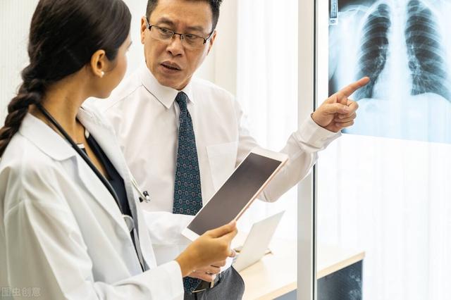 医生|农民工被撞了一下左侧腹部,医生以为脾破裂,主任一看:赶紧抢救