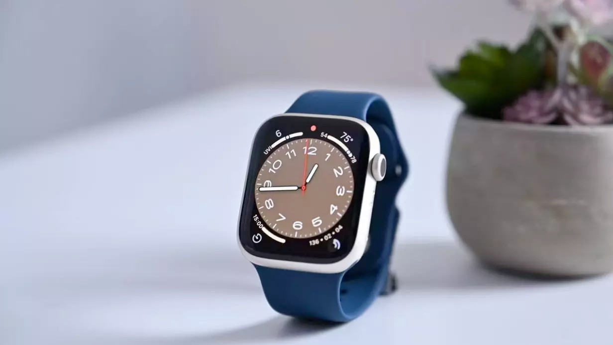 售价相差2000，苹果手表和安卓真的有可比性吗？这篇给你答案