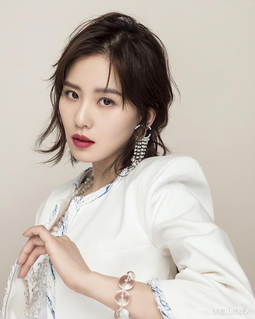 短发 若你脸上有这3种“特征”，就剪掉长发吧，留短发会更女神气质
