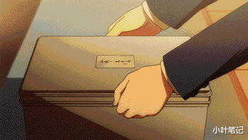 当女生宿舍遭遇洪水以后...床底下的秘密都飘上来了