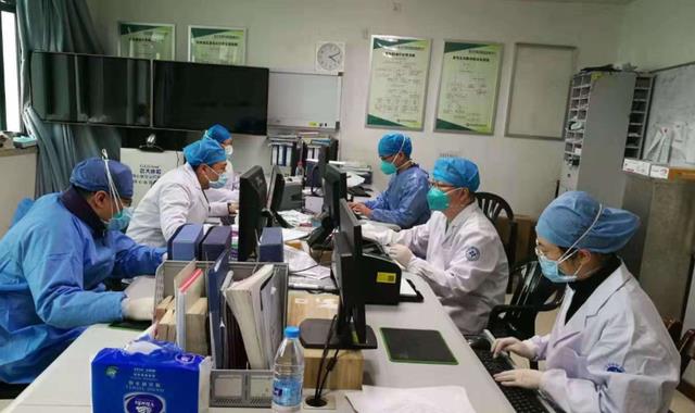 大学生|有的专业“先苦后甜”，大学生熬过这几年，毕业后将一帆风顺