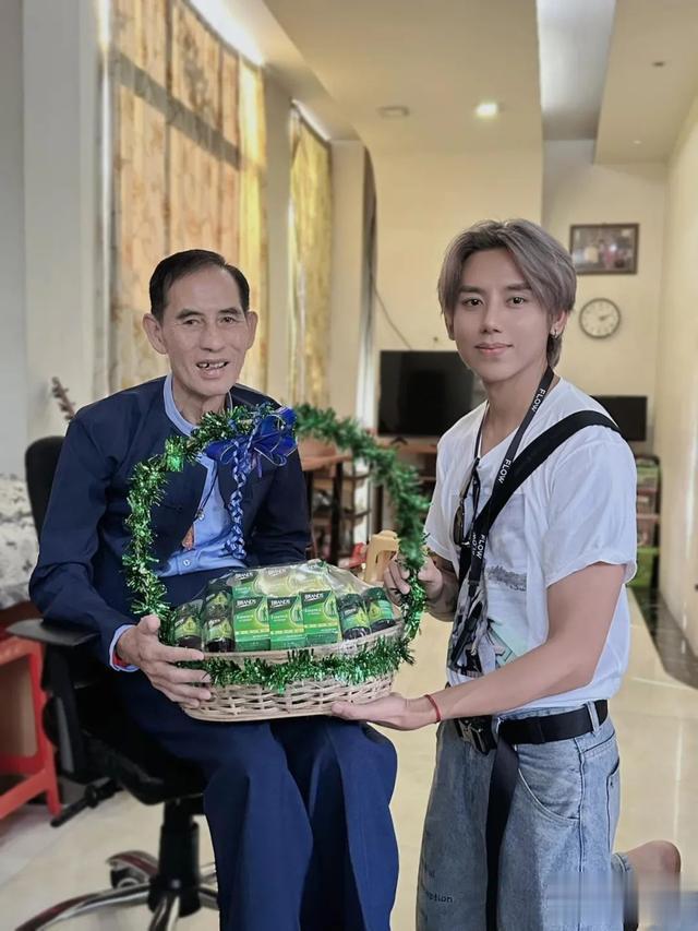 缅北南坎的这名帅小伙彻底火了,多家媒体争相报道