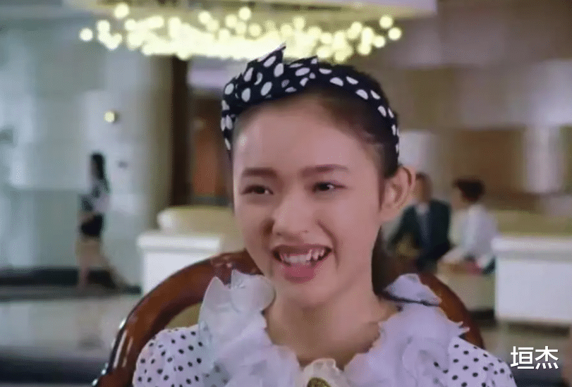 明星|女明星“假牙”大PK，谁的嘴巴闭不上，谁的嘴里藏着一套房？