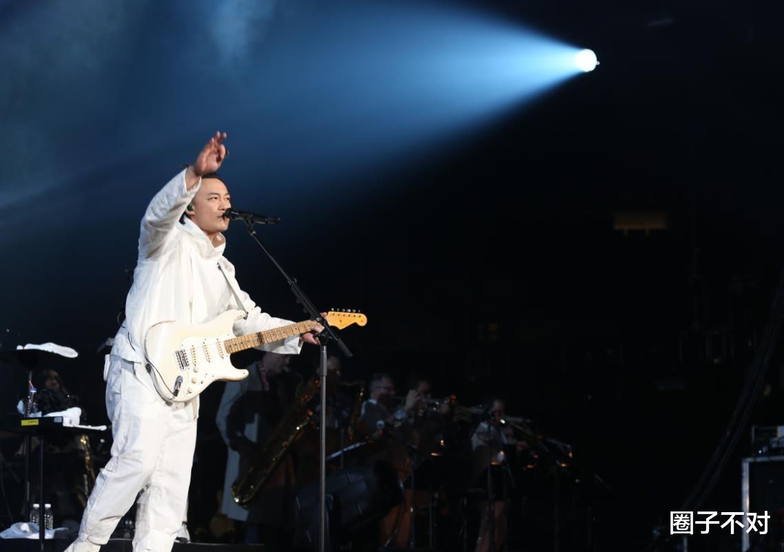 陈奕迅|“抵制韩流”陈奕迅:用一首《浮夸》震撼韩国人,妻子曾被爆辱华