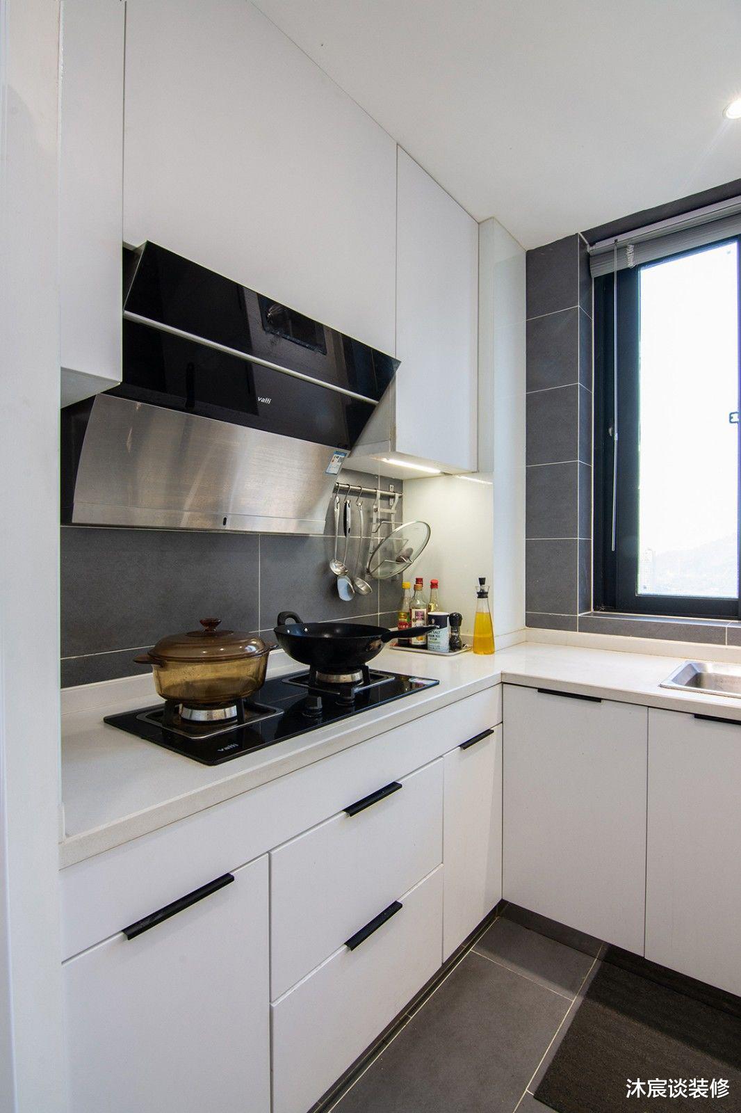 父母的这些居家习惯,看似是省了钱,其实很影响健康,一定要改改