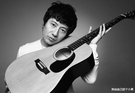 郑钧|他的前妻放弃工作，陪着他北漂，分手后娶小自己15岁的妻子