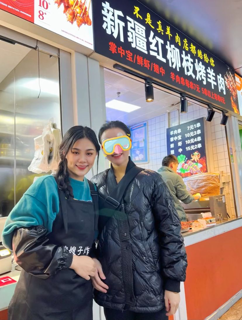 |樊小慧现身炸串店自曝近况:已办离婚手续,波哥要争抚养权