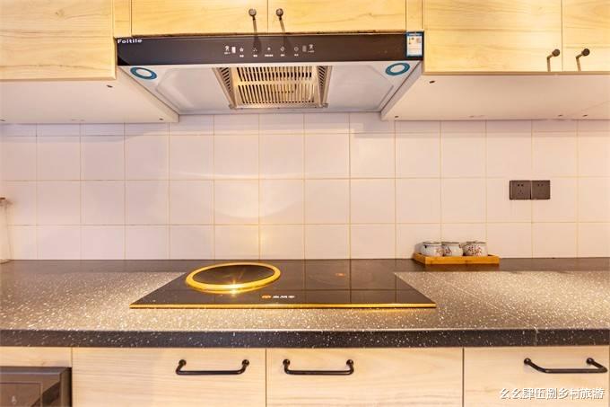 黟县|北京延庆莲花山公园旺泉居民宿，1000平米山院，知名设计师操刀！