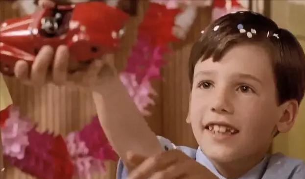 梅尔|范多梅尔拍摄时，用场面调度构筑真实体验，引导观众走入剧情