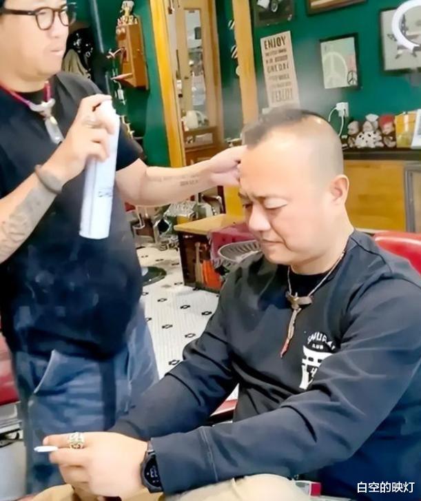 赵家班|本山传媒张家豪回应员工出走：有我在，赵家班没有一个人敢离开！