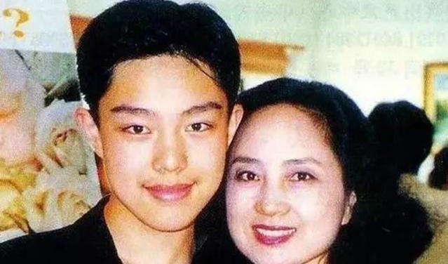 张金玲|张金玲：放弃前程生孩子，却被丈夫狠心抛弃，后改嫁富豪终获幸福