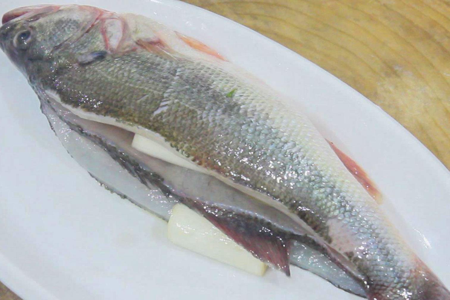 建议中老年人:生活别太节俭,多吃5种“高蛋白”食物,身体好