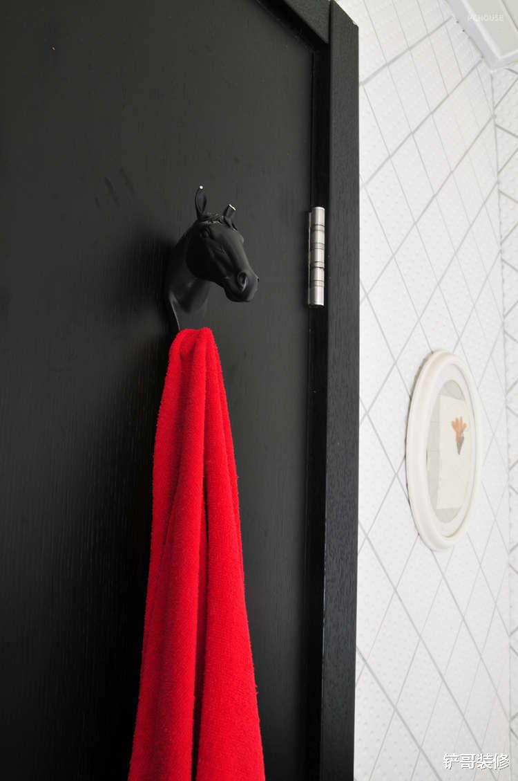 91平的家，既拥有复古元素又融入工业风，多变的空间好适合年轻人