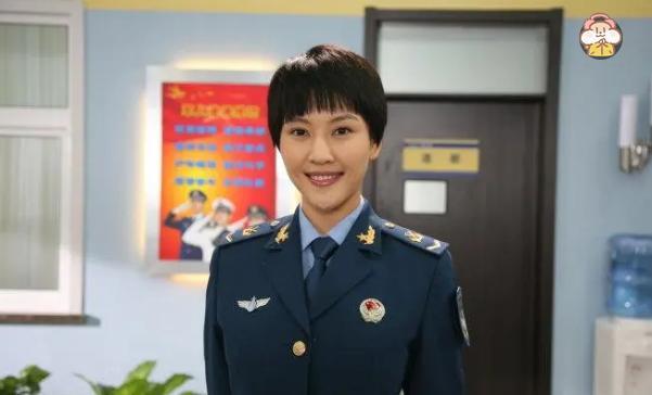 选调生|上交大硕士毕业生考选调生,母亲上网发文痛斥:28万年薪不好吗?