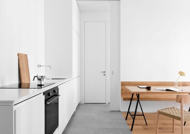 建筑师一家三口的家 ，简洁设计，色调舒服，像是一片温柔的净土