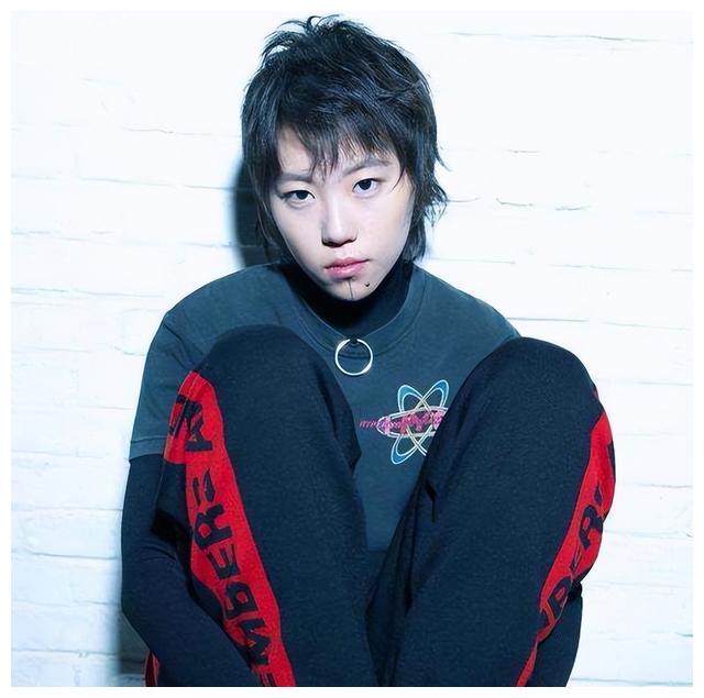 王菲|秃头、油腻，身材走形的窦唯，当初凭什么俘获天后王菲？