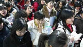 |“新型啃老”来了？父母还蒙在鼓里，反倒认为孩子很上进