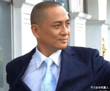 抹胸裙 从头秃到茂盛，14位明星逆天改命增发量，用了什么“科技与狠活”？