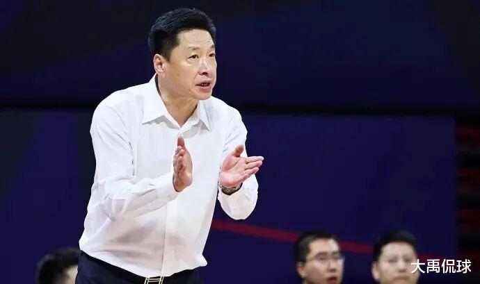 穆里尼奥|上海男篮主教练李春江饱受“四大坑王”之苦