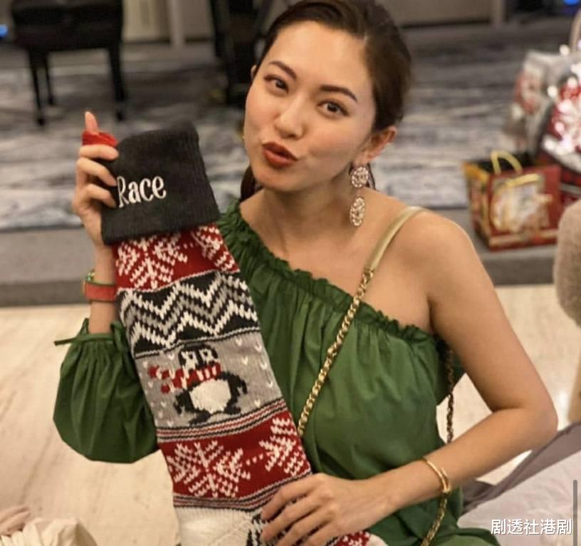 张柏芝|担心！香港著名女星到欧洲旅行确诊新冠，嫁大19岁新加坡富商生活幸福