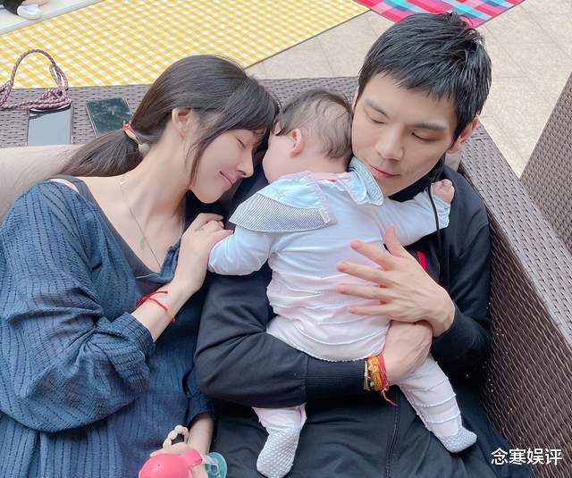 郭碧婷|向佐宣布郭碧婷怀上二胎，在分享喜悦的同时，也表明了爱国立场