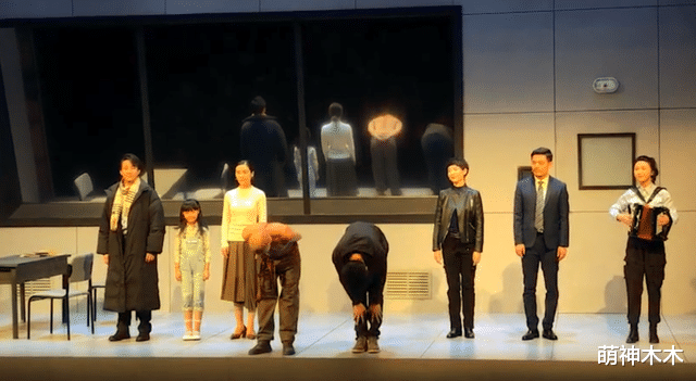 翟天临|演员翟天临近况曝光,不再拍戏改演话剧,谢幕时观众还为其叫好