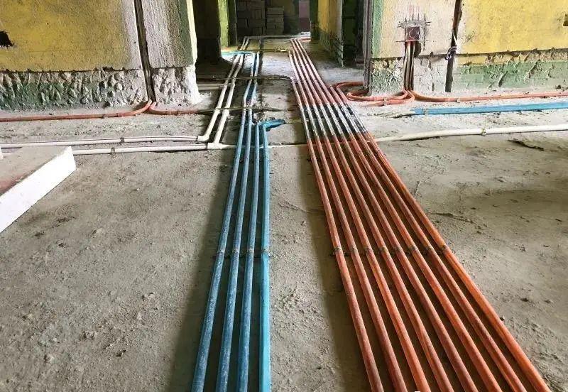 新房装修一定要盯工，几个地方不看后期多花3万救不回来