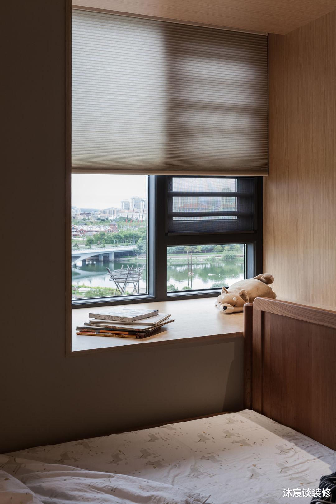 别人是尽量扩大室内,她却缩小面积,想不到更实用,全屋简约高级