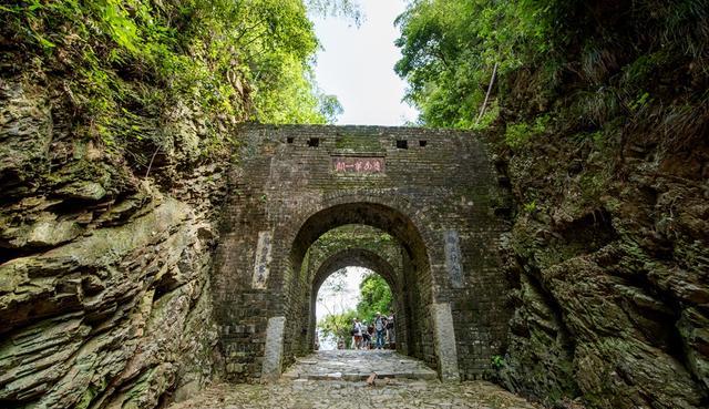 乡村旅游|广东值得旅游的城市，其中一座叫韶关，风景和美食让人回味无穷