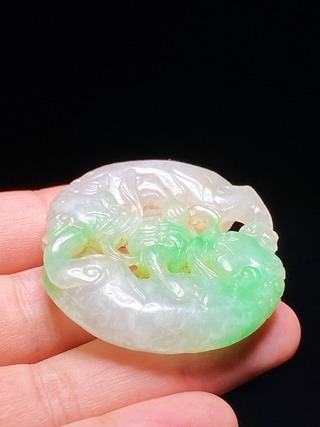 翡翠|清 老坑翡翠 飘绿 双狮戏球 挂件 把件