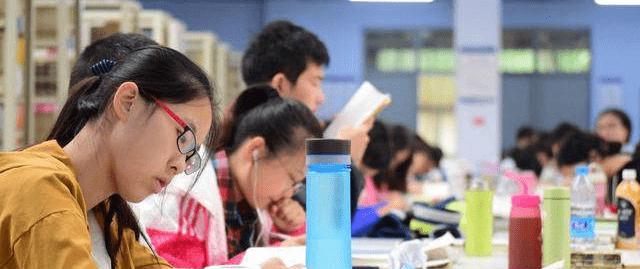 券商|“考公”队伍中,为什么985、211高校毕业的人比较少?答案很现实