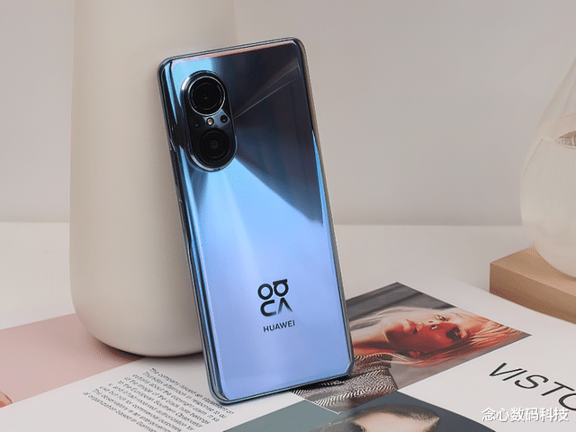 iPhoneSE|2022年最不能买的3款手机，华为占了两台，还有一台iPhone