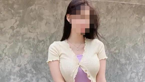 丈夫出差炫耀妻子漂亮，被大客户认出是小姐：屁股上还有朵紫玫瑰