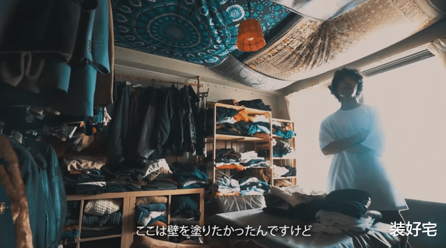 反其道而行之的家居风格,拒绝断舍离,拒绝简单,就要复杂多元化