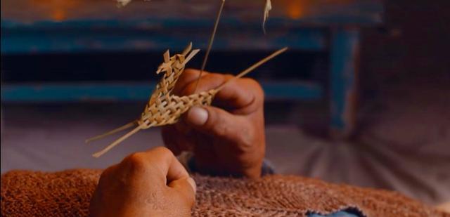 赵露思|《隐入尘烟》马有铁四肢健全勤劳能干，可他为什么会如此贫穷？