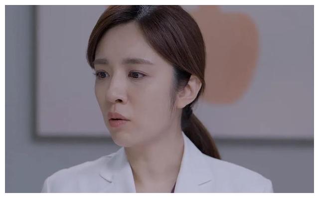 女医生|同样演女医生，把秦岚，杨幂，王晓晨等人放在一起，差距就出来了