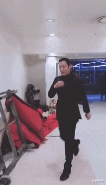 明星|太自律了！60岁的年龄，20岁的身材，看看6位越老越帅气的男明星