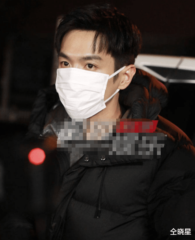 春晚|40余位明星现身春晚彩排，刘涛疑被趁乱搂秦海璐着2万大衣，“真假”贾玲闹乌龙