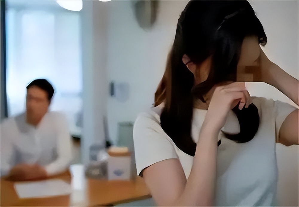 案例 湖南一多情女子怀疑丈夫出轨,崩溃后将其迷晕实施物理阉割