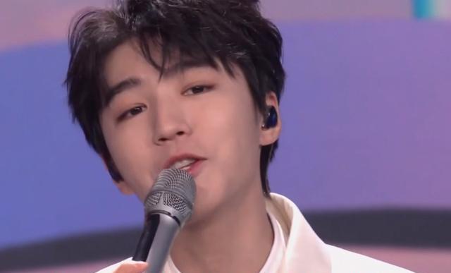 元宵晚会|元宵晚会：四大卫视延后开场，收视未破0.1，央视第一，湖南第二