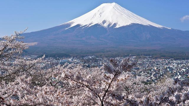 富士山|日本樱岛火山多次喷发，富士山有喷发的危险么？