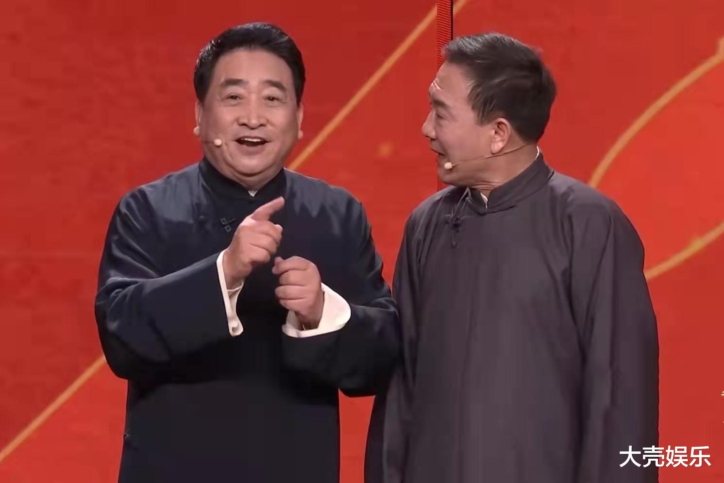 姜昆|姜昆拿老作品上春晚引争议,徒弟大山发声力挺:是导演组的意思