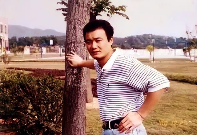 孙松|演员孙松:36岁结婚,婚后23年无儿无女,成母亲韩颖最大的遗憾