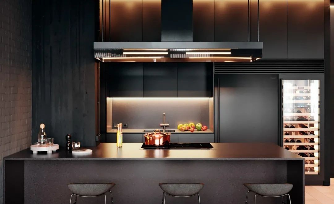 年轻人喜欢自由豁达的工业风，炫酷神秘的黑色时尚，你爱了吗？