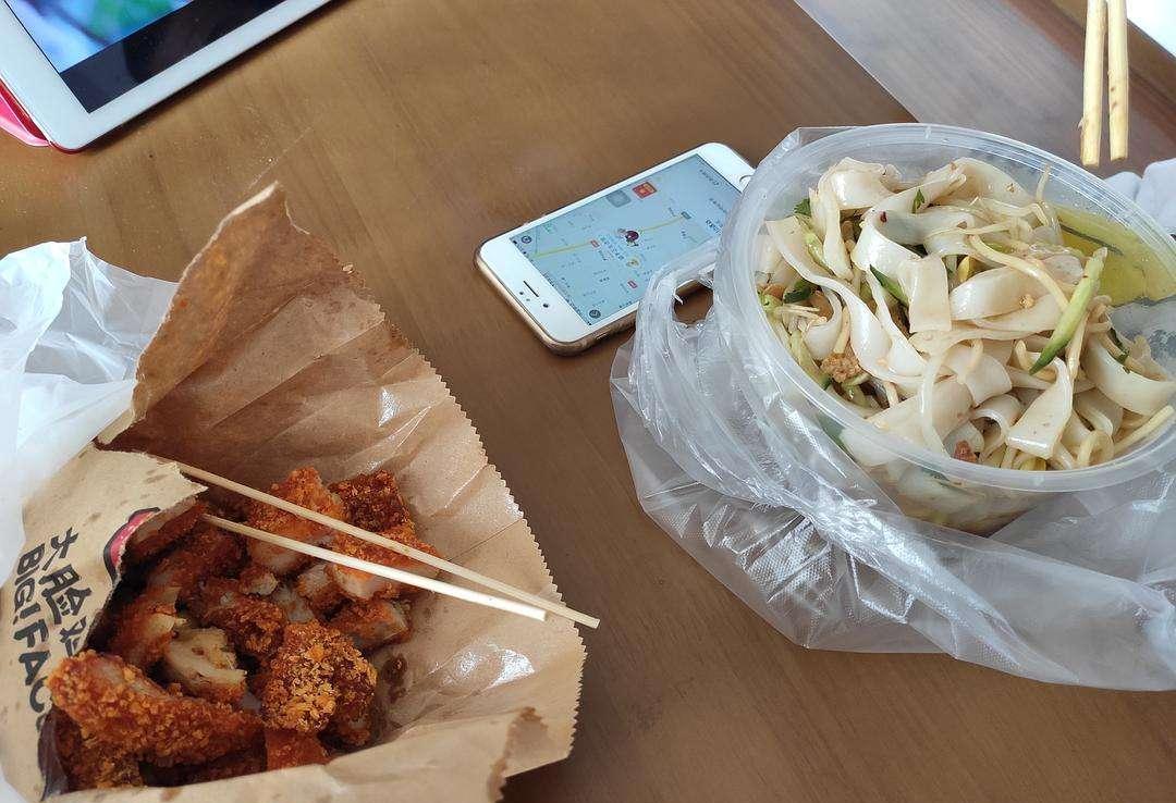 靠“模仿”肯德基起家,如今坐拥多家门店,数量是肯德基的2倍?