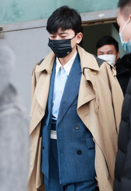 明星|春晚二次联排明星“众生相”:宋茜冻成可爱多,吉克隽逸大白腿抢镜